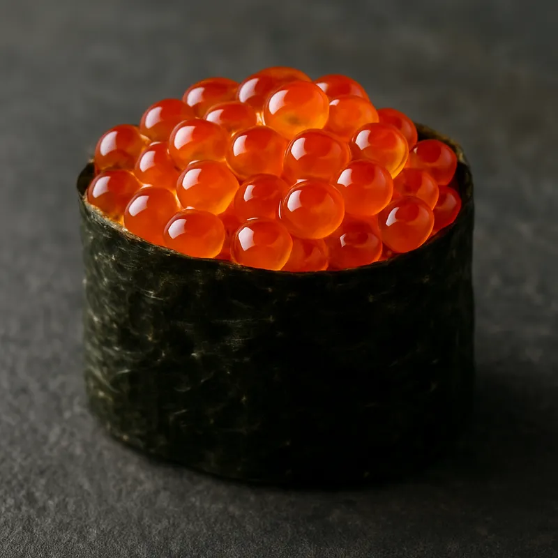 Ikura Gunkan (Sushi mit Lachsrogen)
