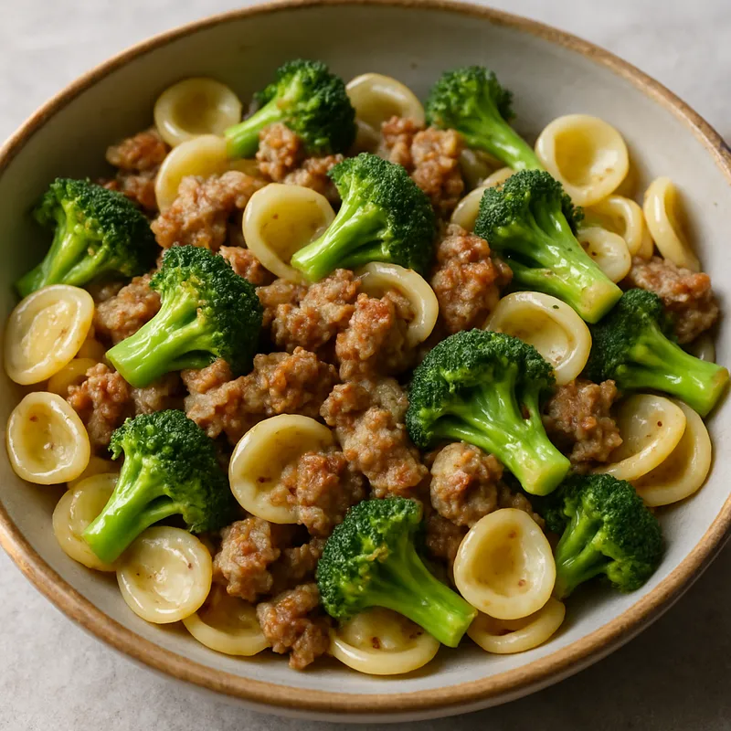 Pasta mit Wurst und Brokkoli