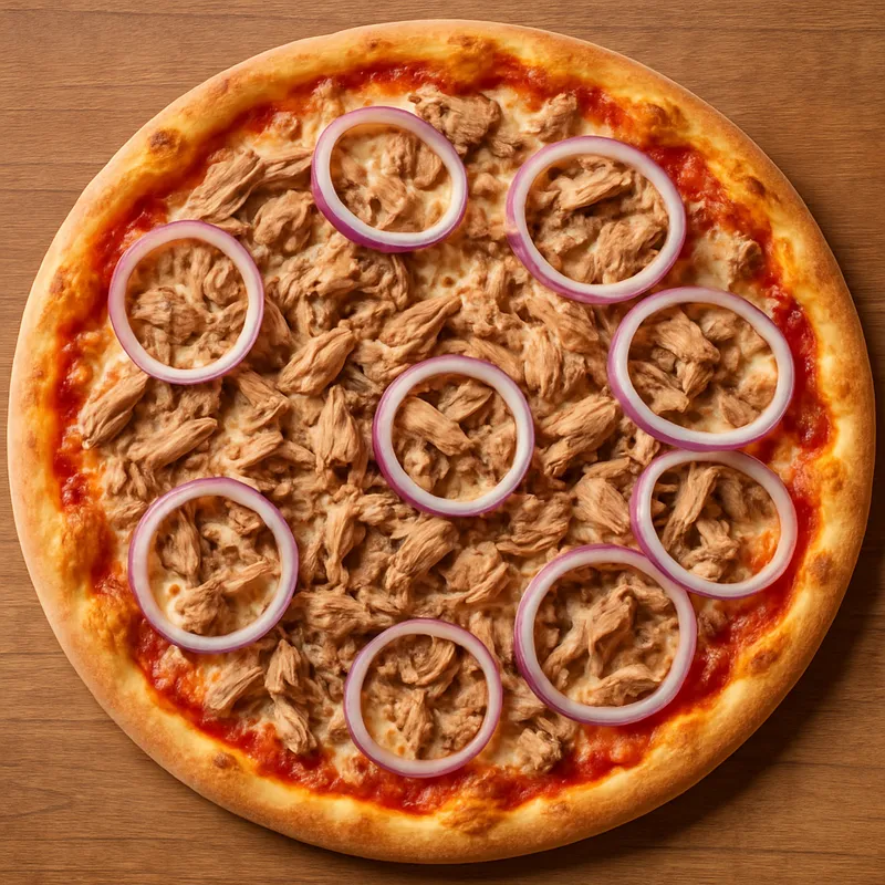 Pizza mit Thunfisch und Zwiebeln